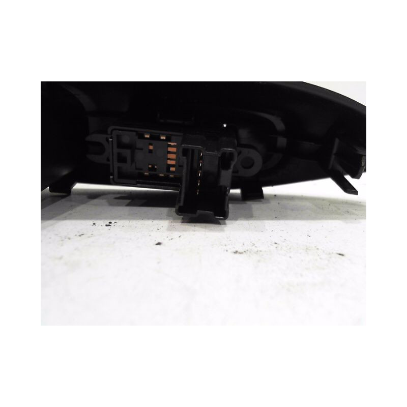 COMMANDE LEVE-GLACE PORTE ARG NISSAN JUKE
