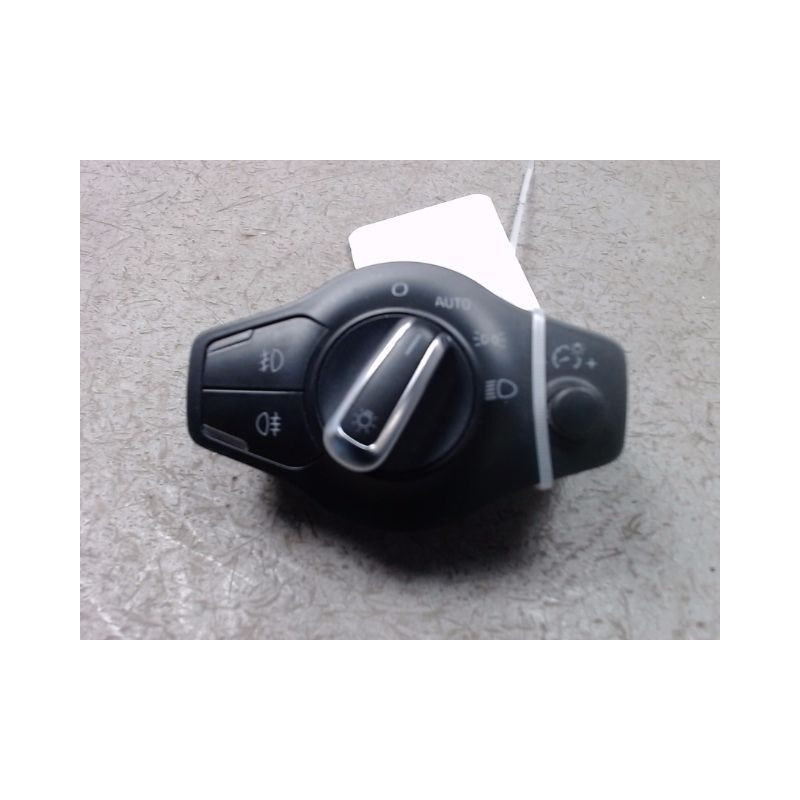 COMMANDE ECLAIRAGE AUDI A4 2008-