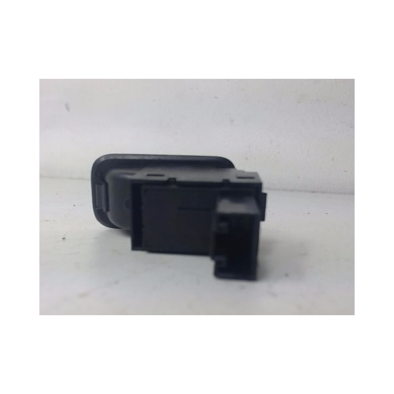 COMMANDE LEVE-GLACE PORTE ARD VOLKSWAGEN POLO