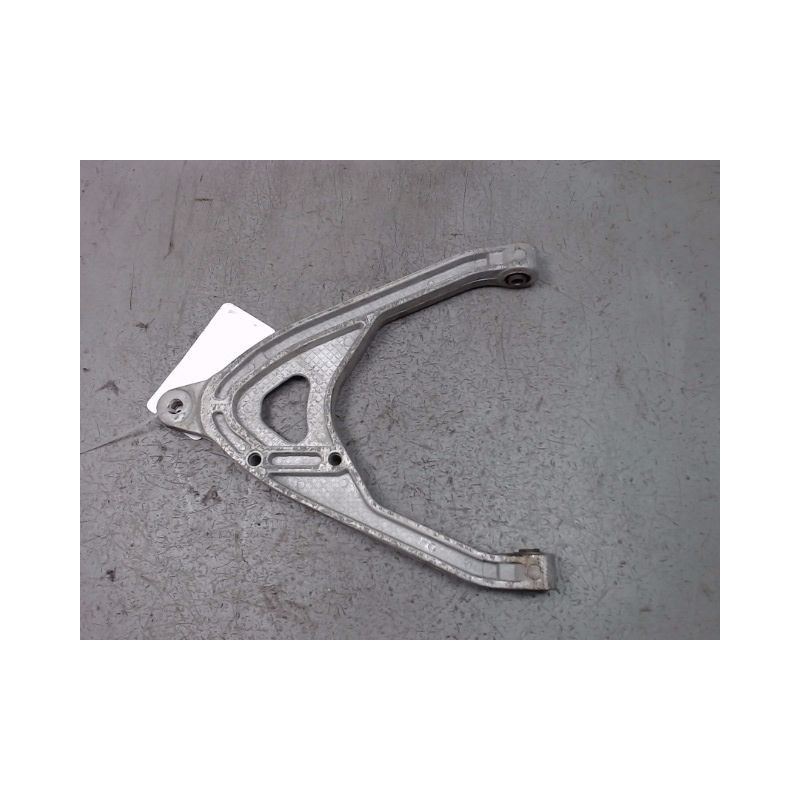 TRIANGLE INFERIEUR AVANT DROIT AIXAM S9