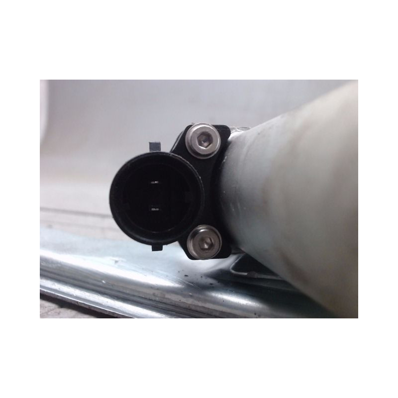 MECANISME+MOTEUR LEVE-GLACE AVANT DROIT DACIA DUSTER 2010-