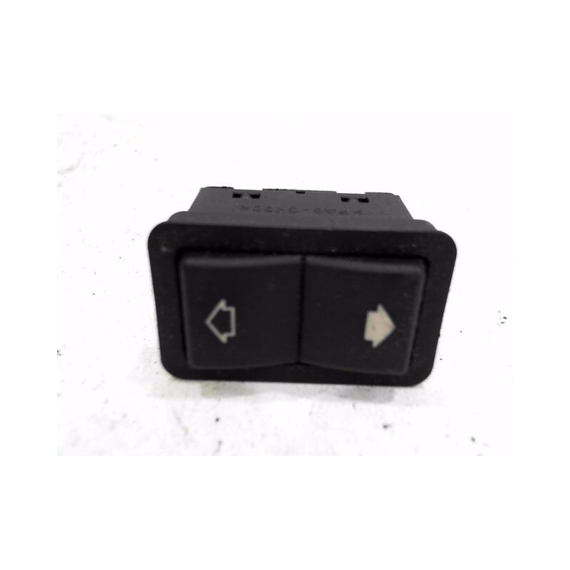 COMMANDE LEVE-GLACE PORTE ARG B.M.W. SERIE 5
