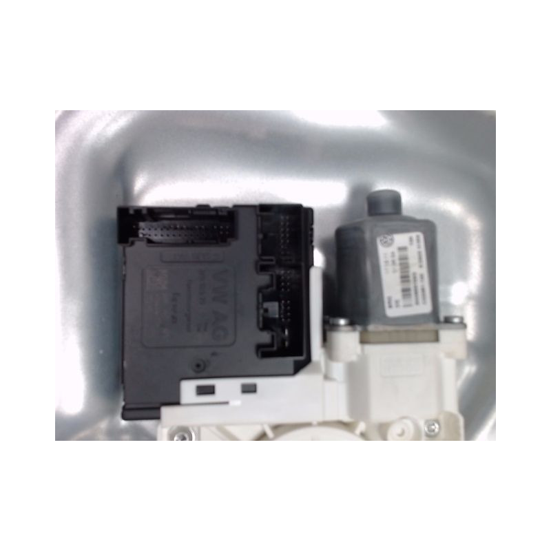 MECANISME+MOTEUR LEVE-GLACE AVANT DROIT VOLKSWAGEN TIGUAN