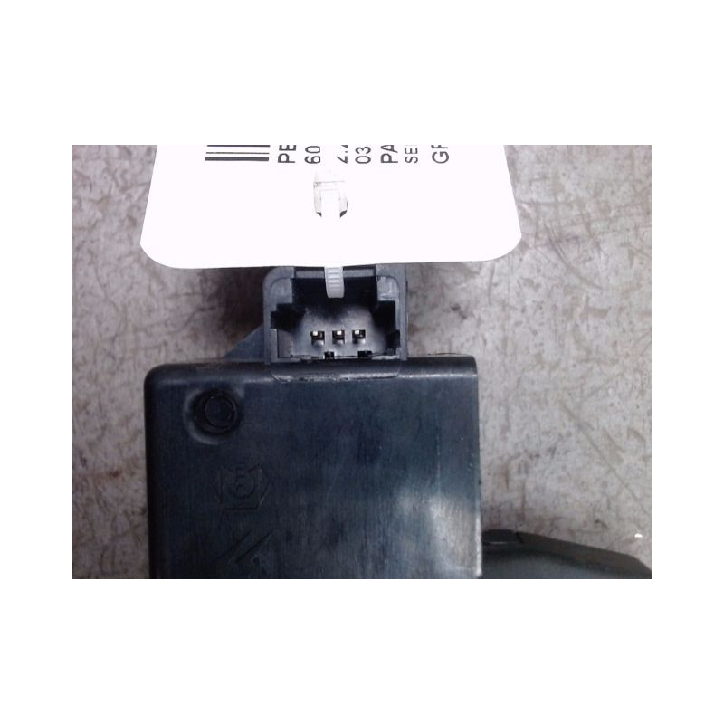 SERRURE COFFRE ARRIERE PEUGEOT 607 99-2004