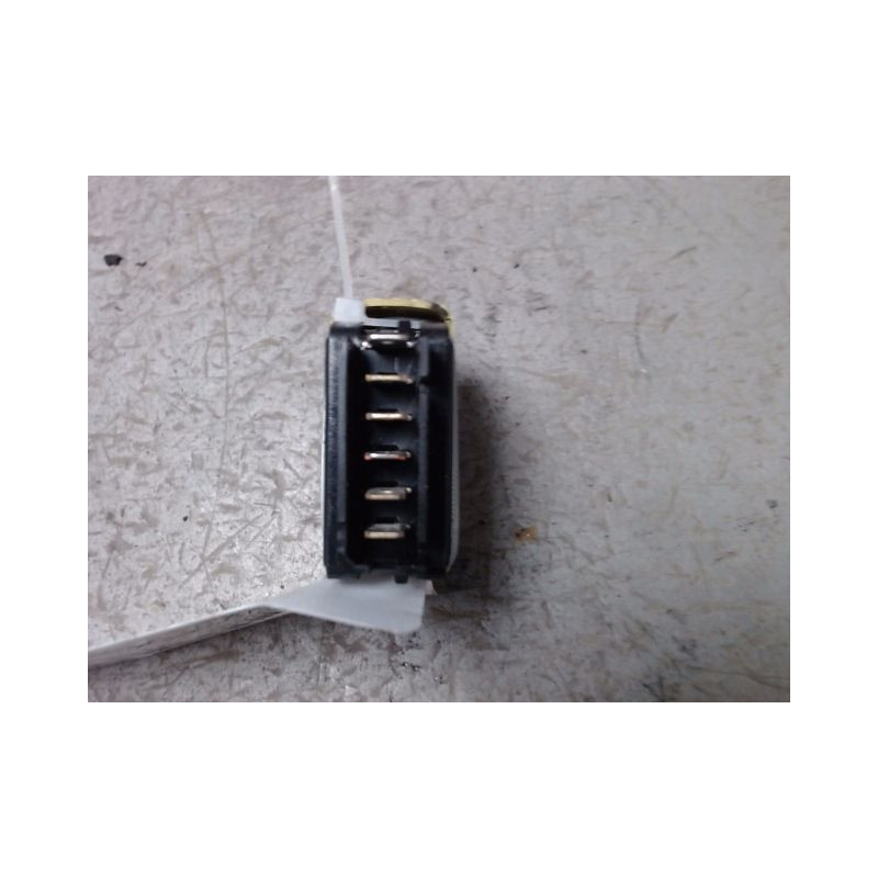 COMMANDE LEVE-GLACE PORTE AVD RENAULT TWINGO PH.2  98-2000