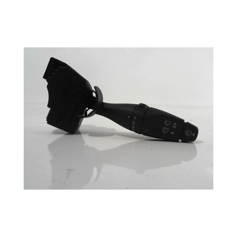 COMMANDE ESSUIE GLACE FORD FIESTA 2005-