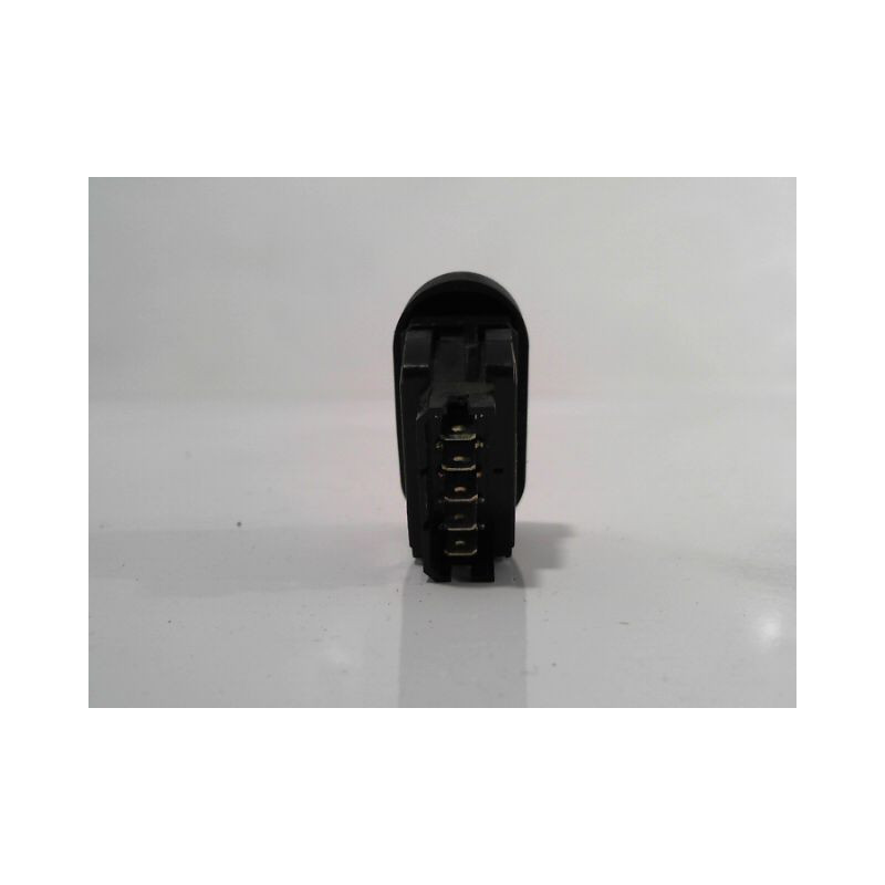 COMMANDE LEVE-GLACE PORTE AVG DACIA SANDERO