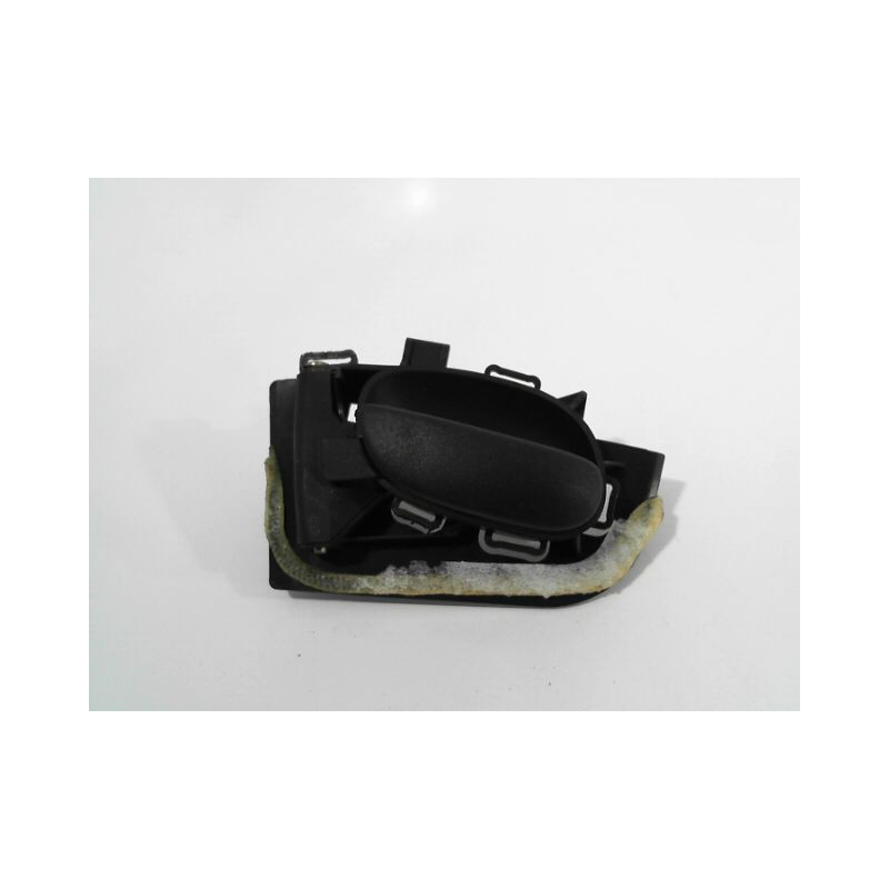 POIGNEE INTERIEURE PORTE AVANT GAUCHE PEUGEOT 206 5P