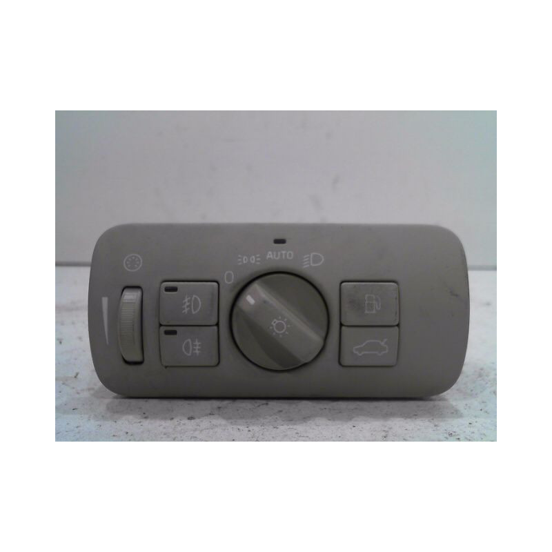 INTERIEUR COMMANDE PHARES VOLVO XC70