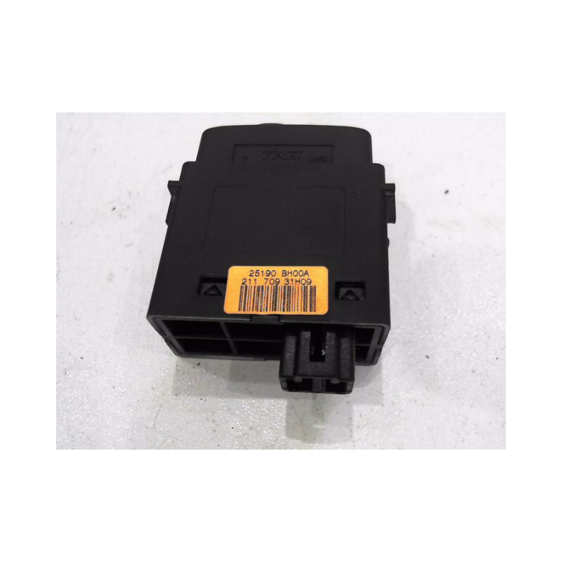 INTERIEUR COMMANDE PHARES NISSAN NOTE
