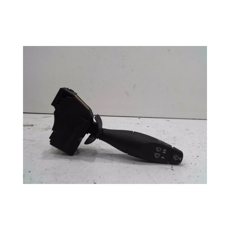 COMMANDE ESSUIE GLACE FORD FOCUS