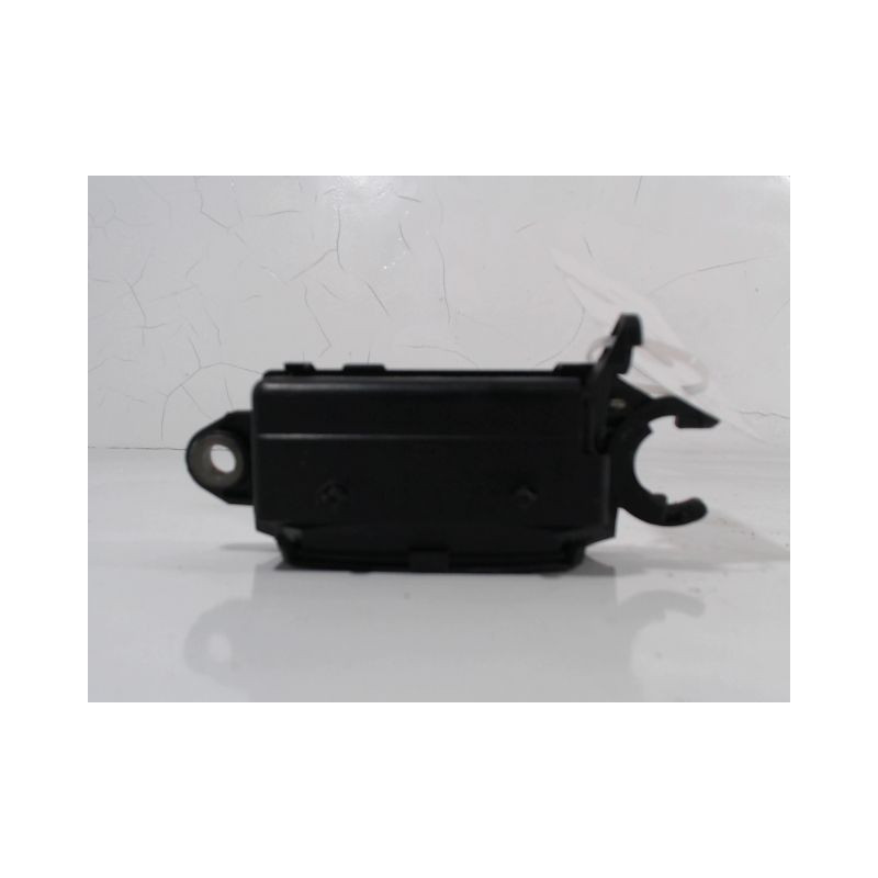 POIGNEE EXTERIEURE PORTE AVANT DROIT AUDI A4 99-2001
