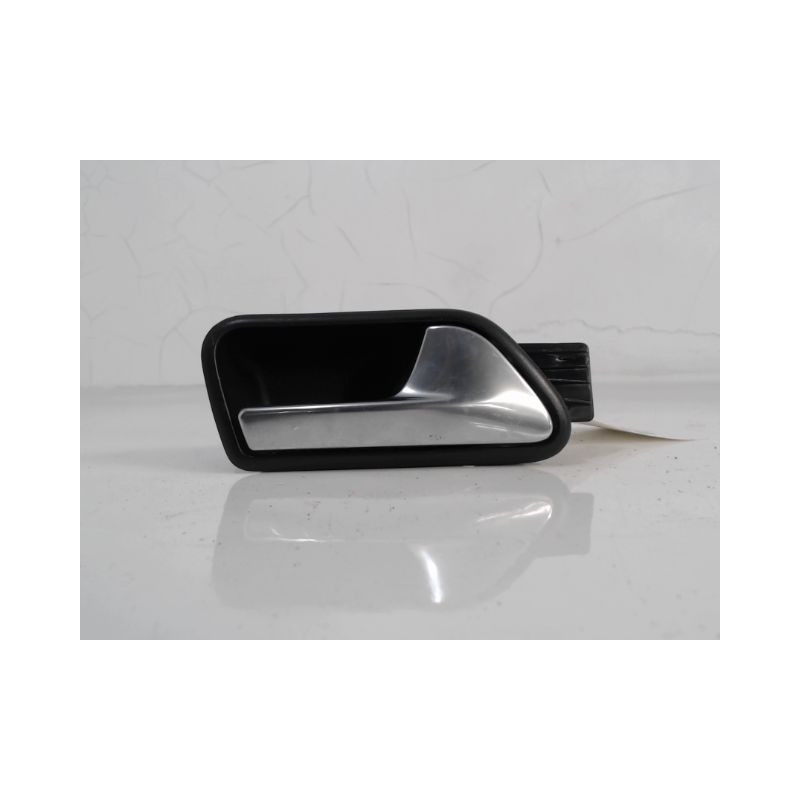 POIGNEE INTERIEURE PORTE AVANT DROIT VOLKSWAGEN TOURAN 07-