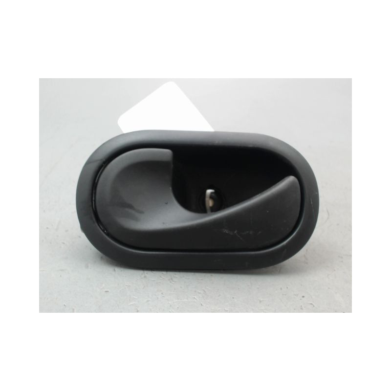 POIGNEE INTERIEURE PORTE AVANT GAUCHE RENAULT CLIO III Phase 1 2005-2009
