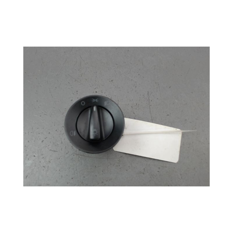 INTERIEUR COMMANDE PHARES SKODA FABIA II Phase 1 (54) 2007-2010