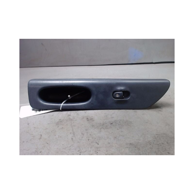 COMMANDE LEVE-GLACE PORTE AVD RENAULT ESPACE 96-2002
