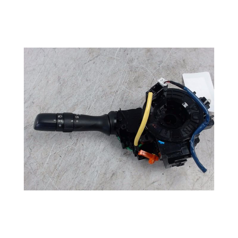 COMMANDE CLIGNOTANT TOYOTA AYGO 5P