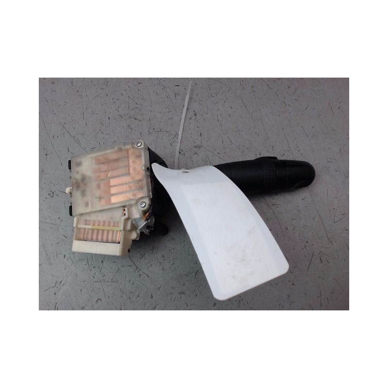 COMMANDE ECLAIRAGE SUZUKI SWIFT III 2005-2011