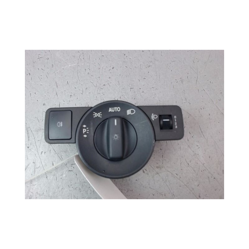 INTERIEUR COMMANDE PHARES MERCEDES CLASSE A 2004-