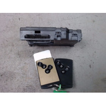 LECTEUR DE CARTE RENAULT CLIO IV 2012-