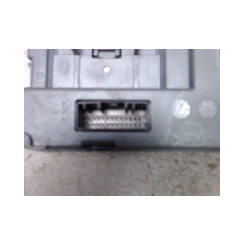 LECTEUR DE CARTE RENAULT CLIO IV 2012-