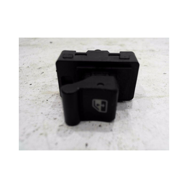 COMMANDE LEVE-GLACE PORTE AVD ALFA ROMEO MITO