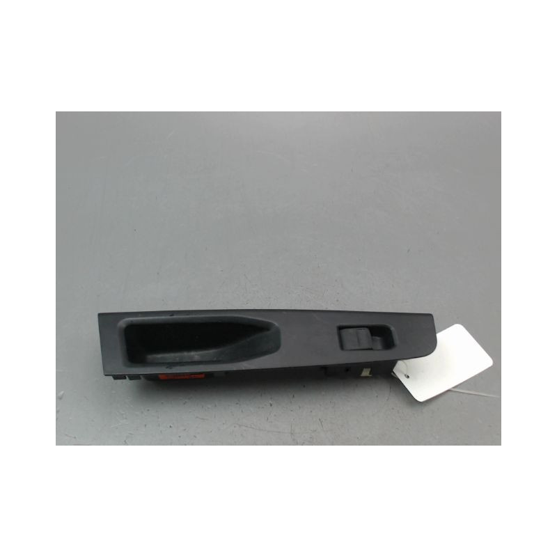 COMMANDE LEVE-GLACE PORTE ARD TOYOTA YARIS 2005-
