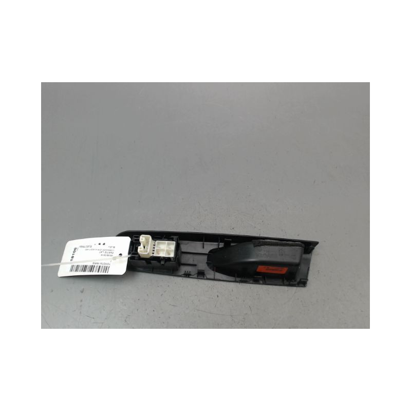 COMMANDE LEVE-GLACE PORTE ARD TOYOTA YARIS 2005-