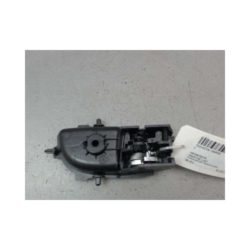 POIGNEE INTERIEURE PORTE ARRIERE GAUCHE TOYOTA YARIS 2005-