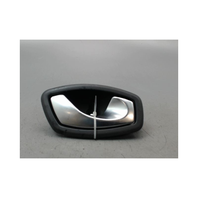 POIGNEE INTERIEURE PORTE AVANT DROIT RENAULT SCENIC MONOSP. III Phase 1 2009-2011