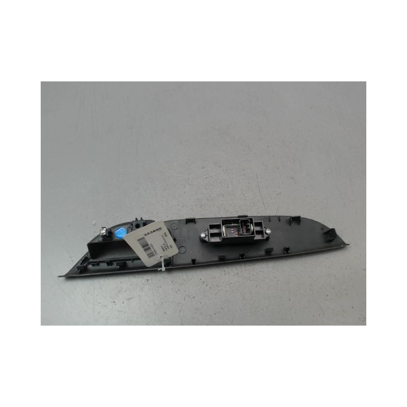 COMMANDE LEVE-GLACE PORTE AVD CITROEN C4 AIRCR.