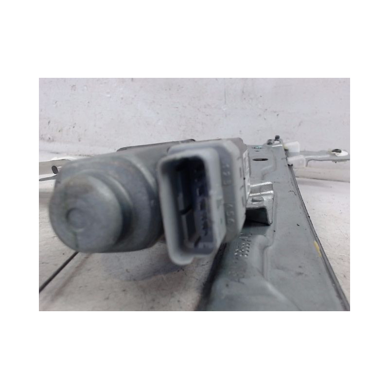 MECANISME+MOTEUR LEVE-GLACE AVANT DROIT PEUGEOT 207 3P