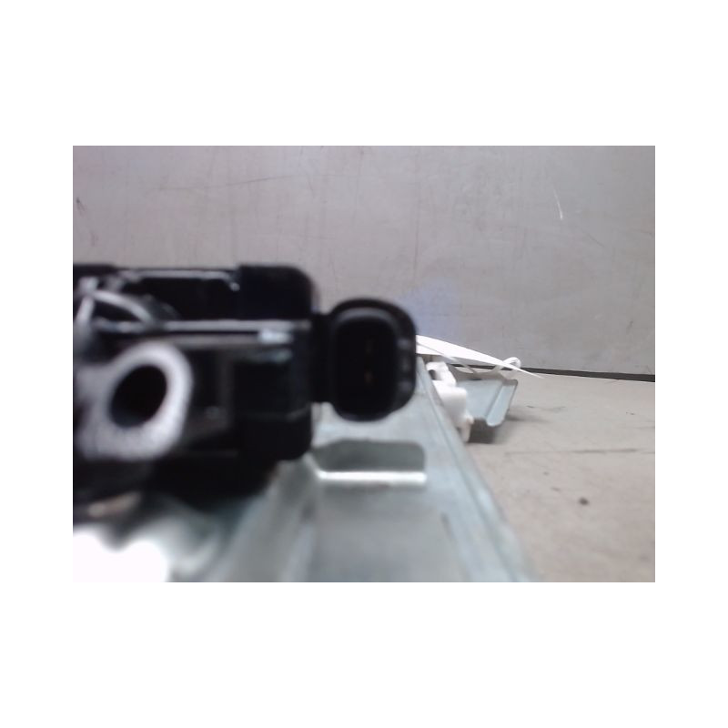 MECANISME+MOTEUR LEVE-GLACE AVANT DROIT SUZUKI G.VITARA