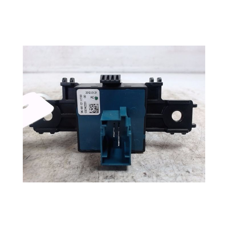 INTERIEUR COMMANDE FREIN A MAIN PEUGEOT 508 2010-