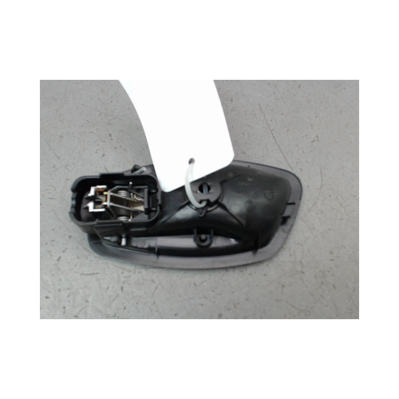 POIGNEE INTERIEURE PORTE AVANT DROIT RENAULT GRAND SCENIC MONOSP. III Phase 1 LONG 2009-2011