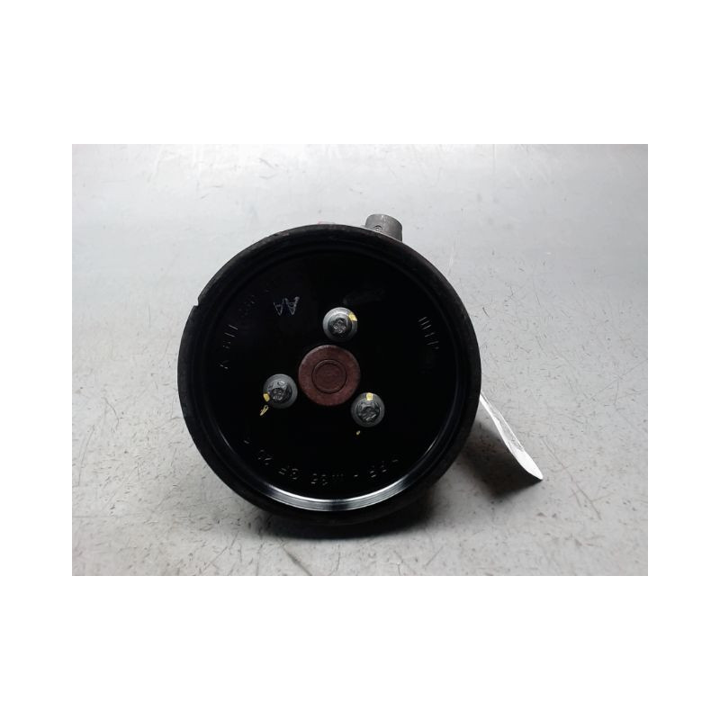 POMPE DIRECTION ASSISTEE MERCEDES CLASSE C 2004-