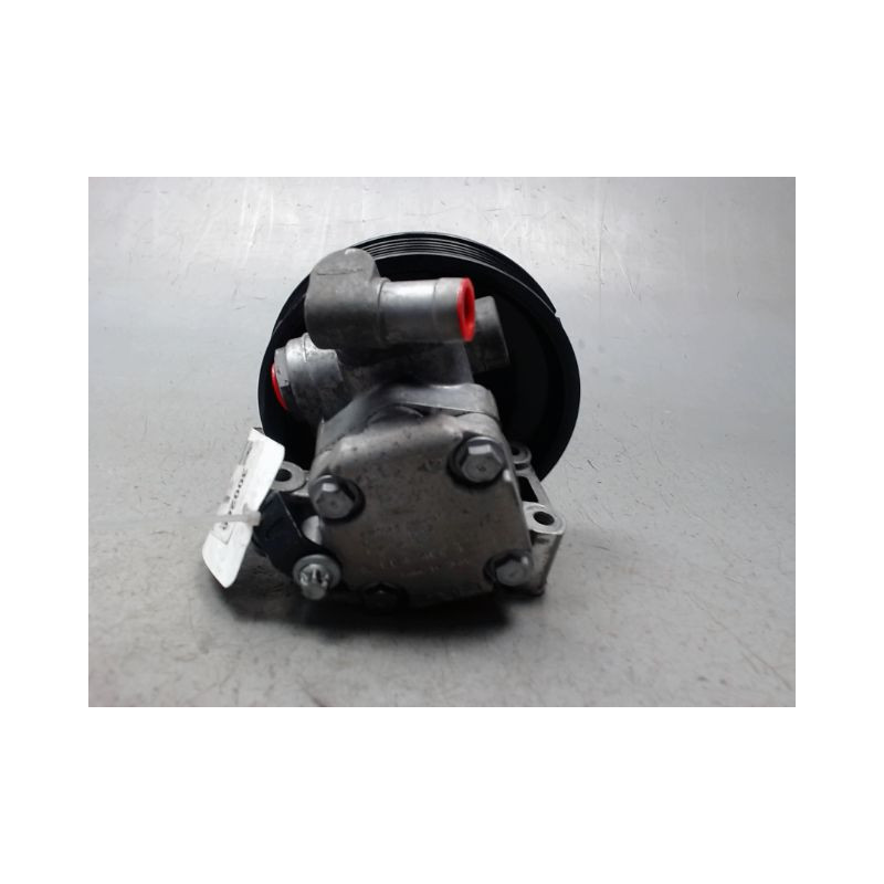 POMPE DIRECTION ASSISTEE MERCEDES CLASSE C 2004-