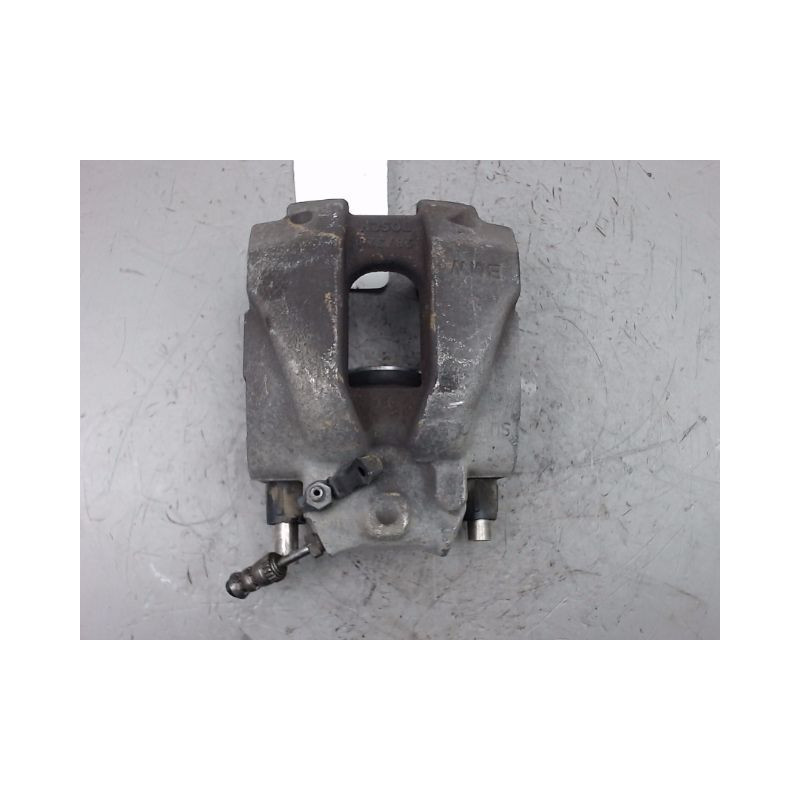 ETRIER DE FREIN AVANT DROIT BMW X3 2006-