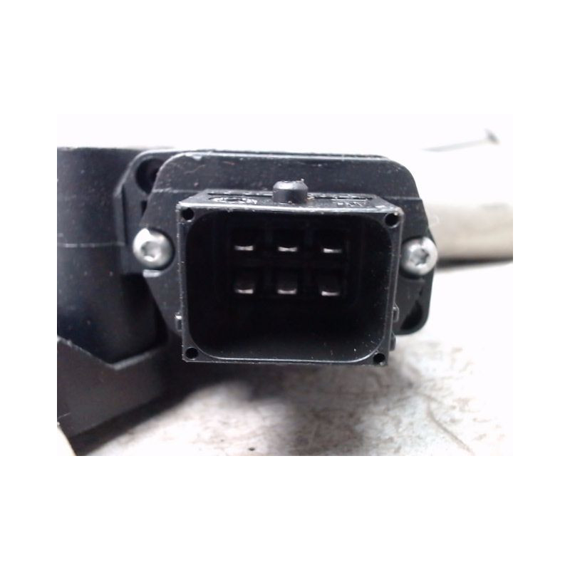 MECANISME+MOTEUR LEVE-GLACE AVANT GAUCHE OPEL CORSA 2010-