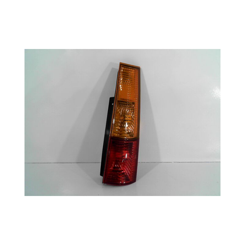 FEU ARRIERE DROIT SUZUKI IGNIS 03-