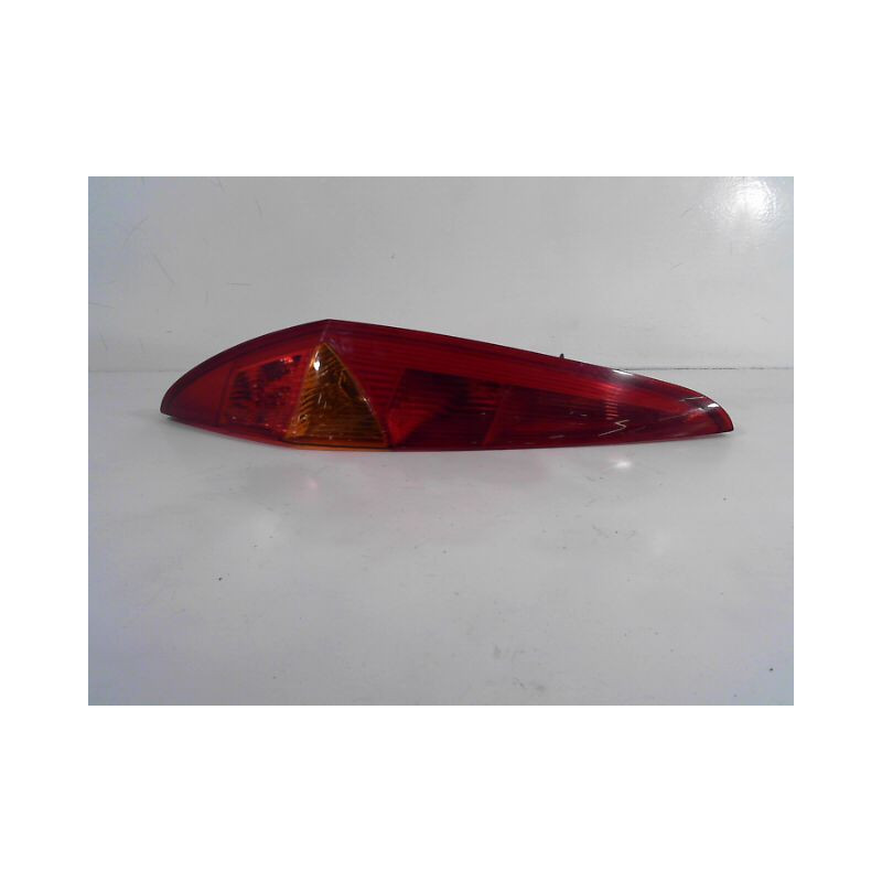 FEU ARRIERE GAUCHE  FIAT PUNTO 99-2003