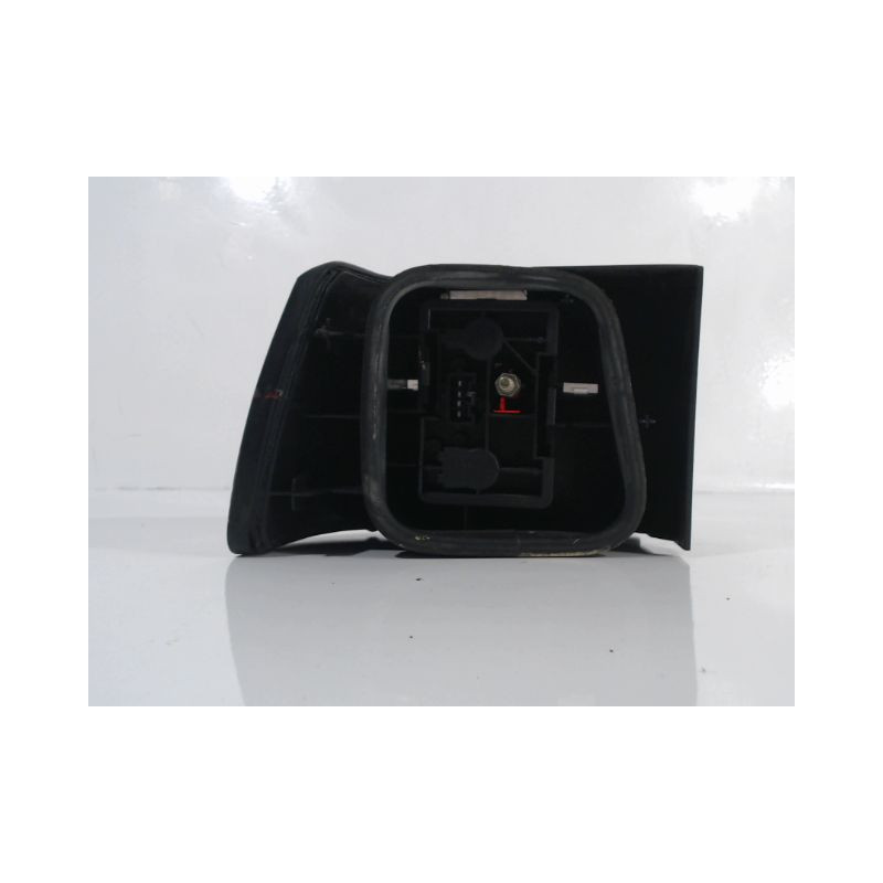 FEU ARRIERE DROIT CITROEN XANTIA -98