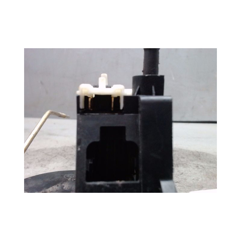 SYSTEME CONDAMNATION AVANT DROIT RENAULT CLIO II PH.2 01-06