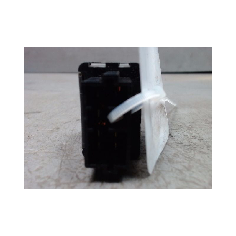 COMMANDE LEVE-GLACE PORTE AVD PEUGEOT 307 2001-2005