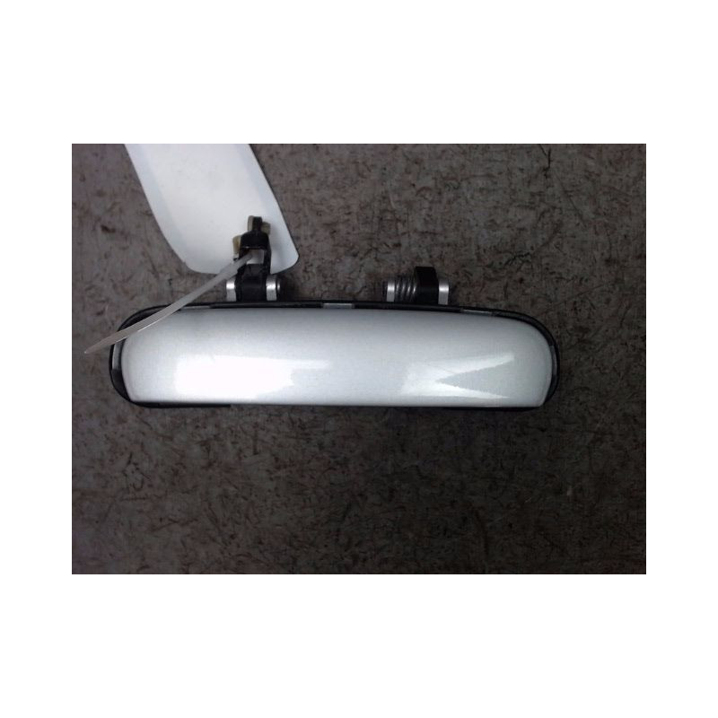 POIGNEE EXTERIEURE PORTE AVANT DROIT AUDI A3 -2000