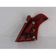FEU ARRIERE GAUCHE  SUZUKI SWIFT -03/05