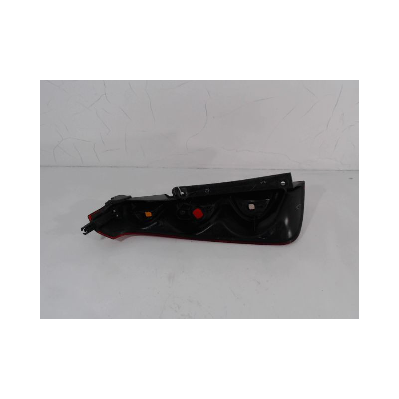 FEU ARRIERE DROIT NISSAN NOTE