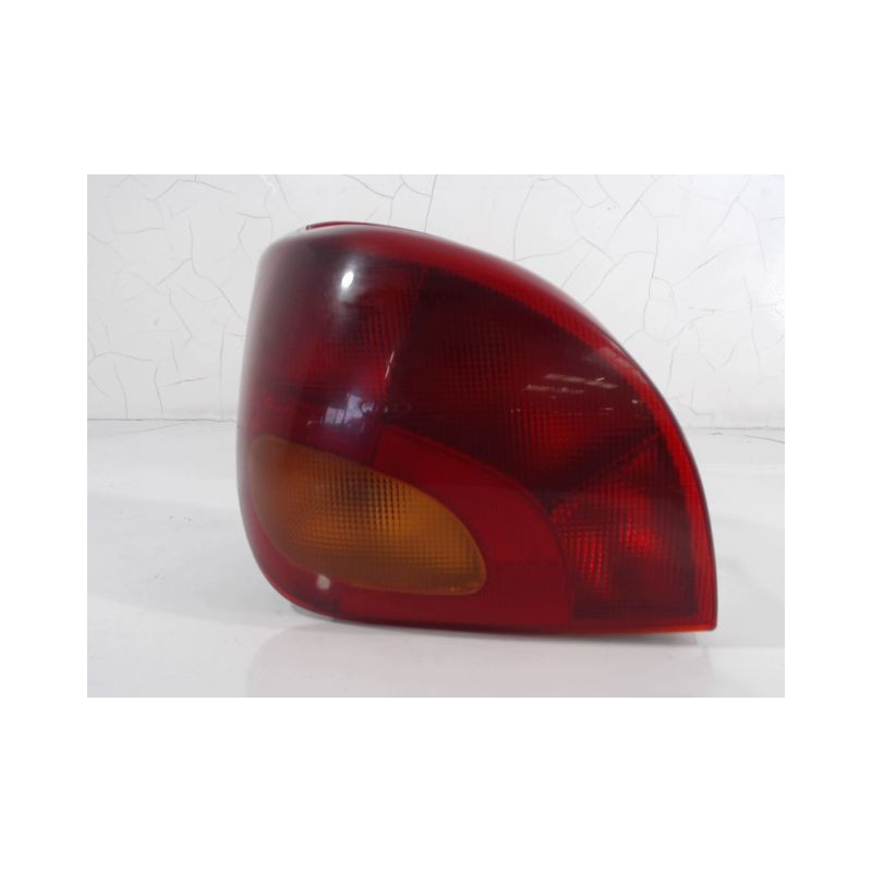 FEU ARRIERE GAUCHE  FORD FIESTA 99-2002