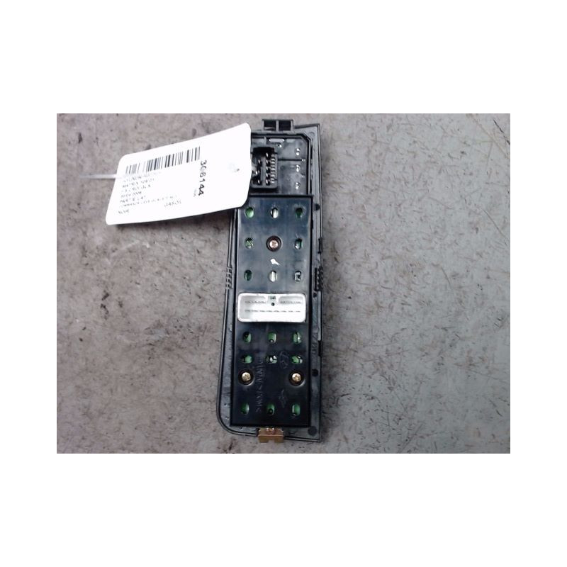 COMMANDE LEVE-GLACE PORTE AVG HYUNDAI MATRIX -01
