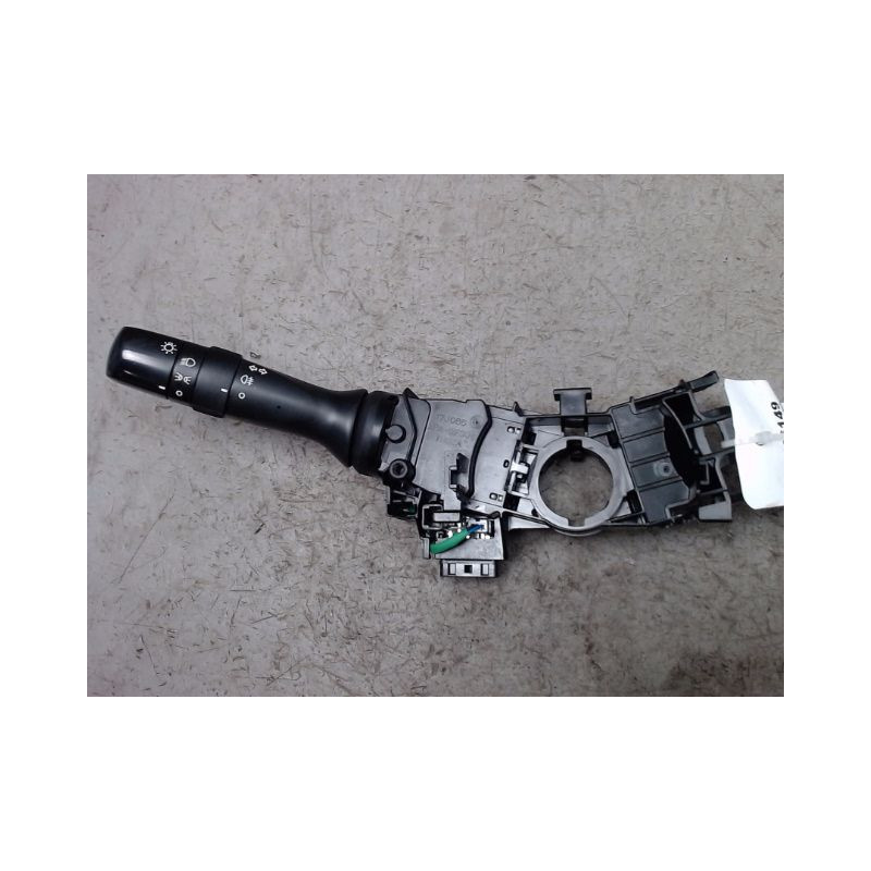 COMMANDE CLIGNOTANT TOYOTA AYGO 5P